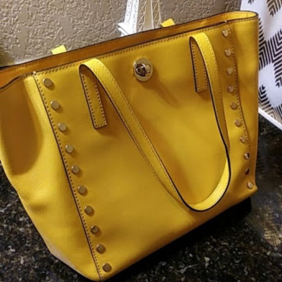 Authentic Yellow Michael Kors Bag and Wallet - Picture 3 of 15